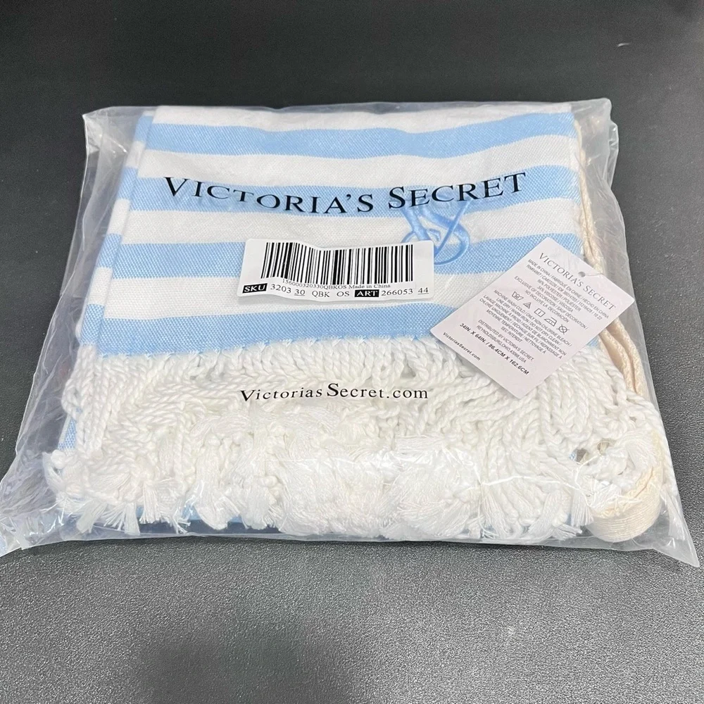 Victoria's Secret Beach Towel Blanket Sky Blue‎ / White With Holder